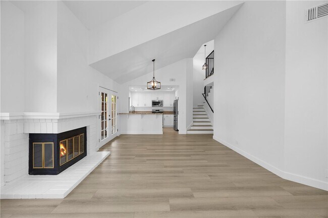 Foto del edificio - 1225 E Palm Dr