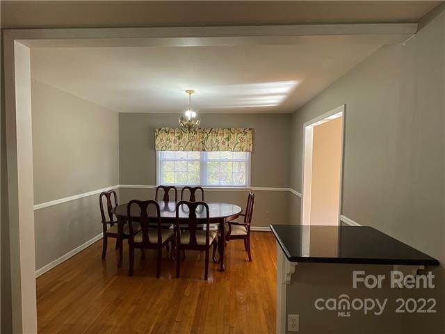 Foto del edificio - 4910 Auburndale Rd