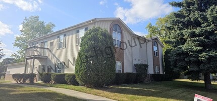 Building Photo - 8760 Sheridan Rd