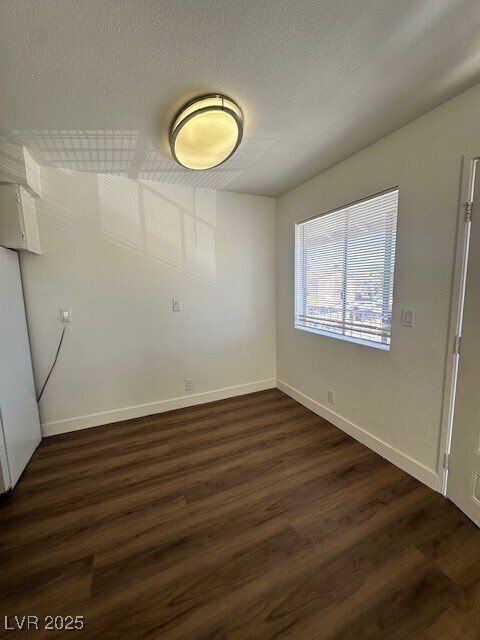 Building Photo - 2121 Oceanus Ln