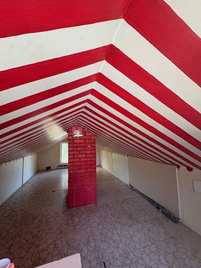 Foto del edificio - Single-Family 3 bedroom Home