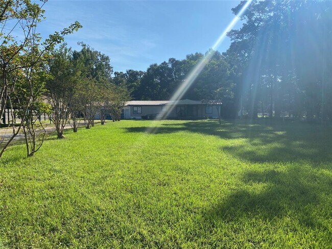 Foto del edificio - 18733 Deer Glen Dr