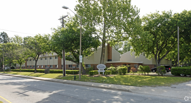 Foto del edificio - Cedarbird Point Apartments