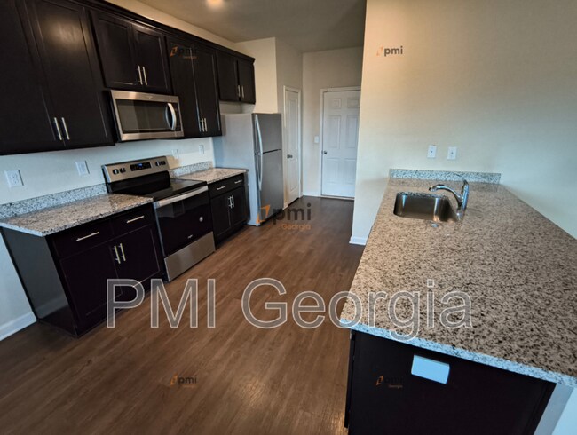 Foto del edificio - 3541 Falconwood Dr