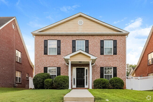 Building Photo - 617 Armitage Way