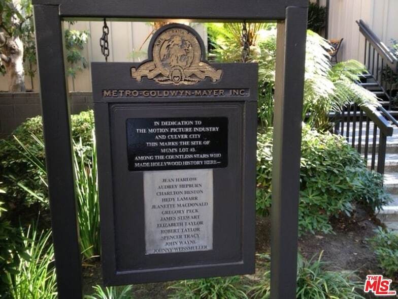 Photo - 1115 Raintree Circle Unit