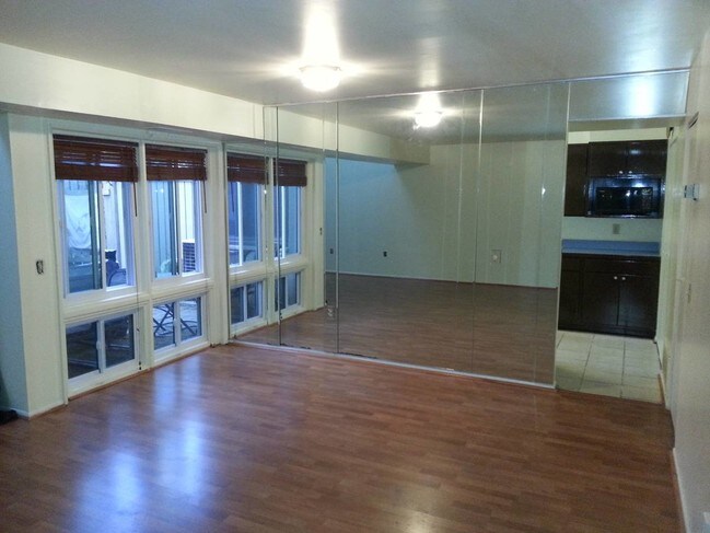 Foto del edificio - 11222 Snowflake Ct