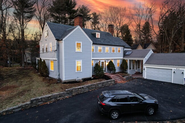 Foto del edificio - 40 Puddingstone Ln