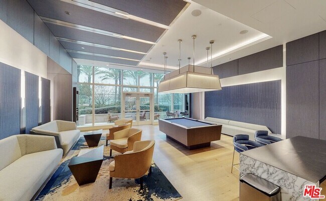 Building Photo - 877 Francisco St