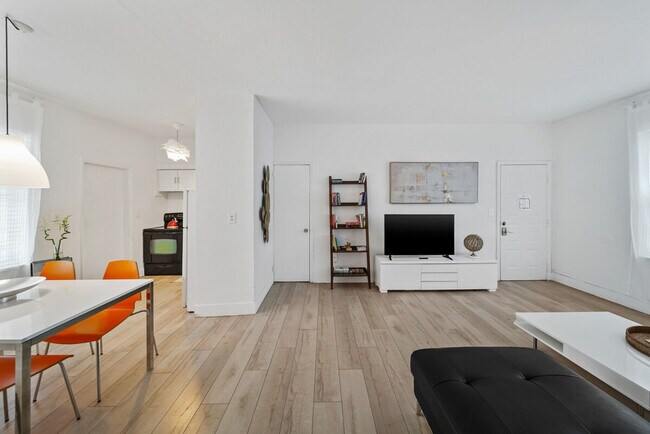 Foto del edificio - 142 Bay Rd