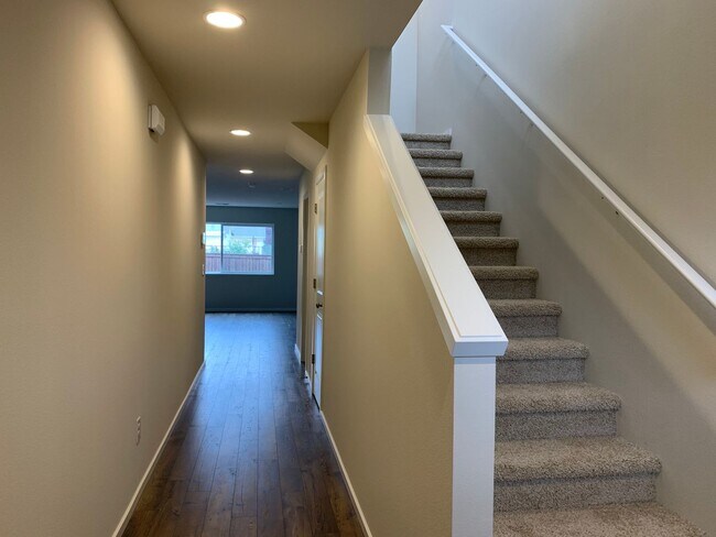 Foto del edificio - Brand New Home in Brand New Community! Gre...