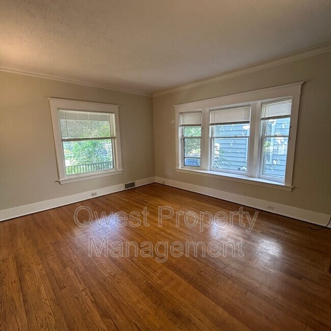 Foto del edificio - 1335 Logan St SE