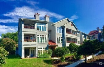 Building Photo - 1140 Lake Heron Dr