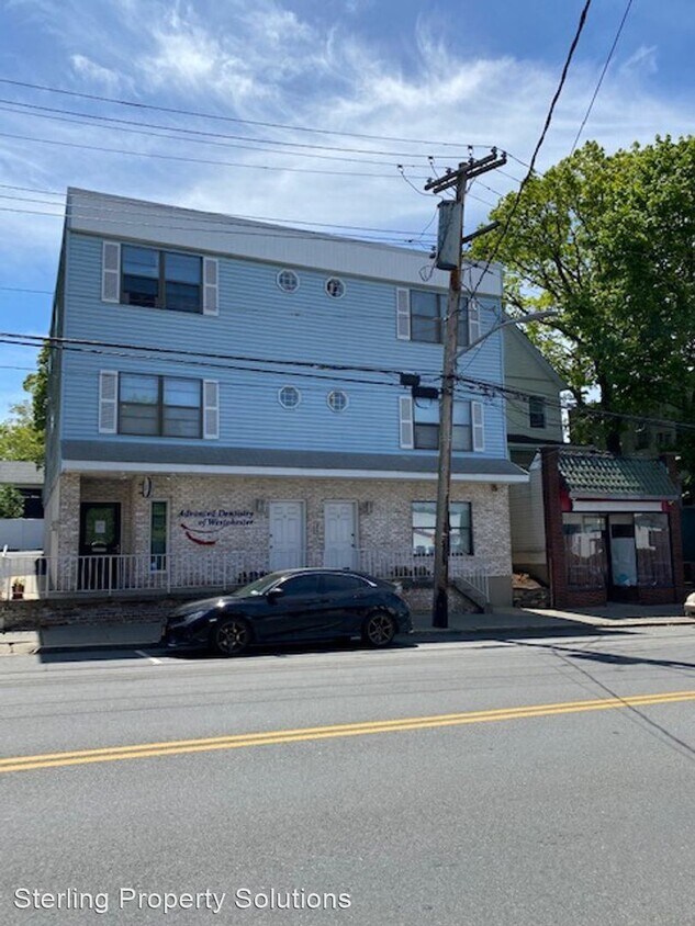 Primary Photo - 2 br, 1 bath House - 163 Halstead Ave 2B