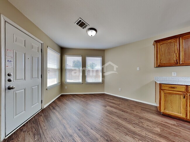 Foto del edificio - 5517 Parkview Hills Ln