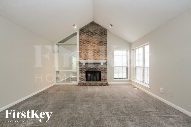 Building Photo - 4496 Braemar Dr
