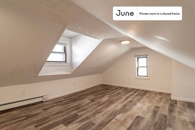 Foto del edificio - Room in Shared 5 bed/2 bath home