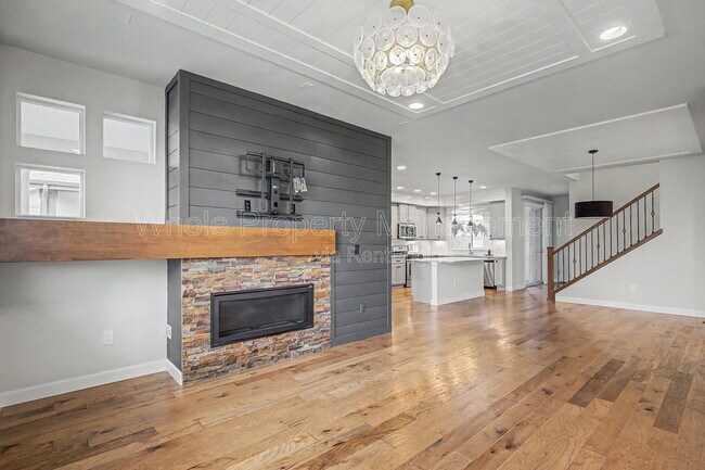 Building Photo - 7255 W Evans Ave