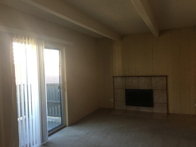 Building Photo - 9995 E Harvard Ave