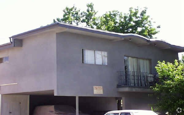 Building Photo - 6326 Kester Ave