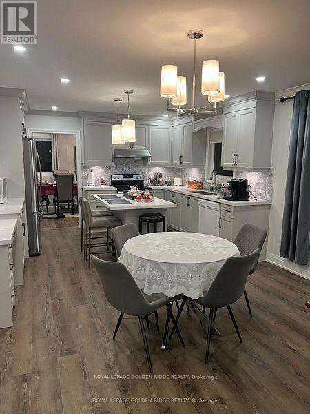 Photo du bâtiment - 15482 Leslie St