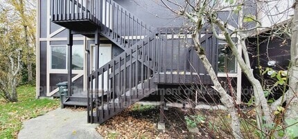 Building Photo - 230 E 36th St
