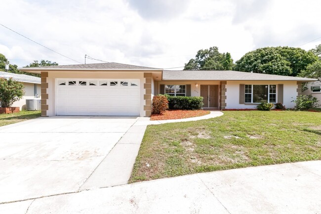 Building Photo - 2194 Oak Grove Dr