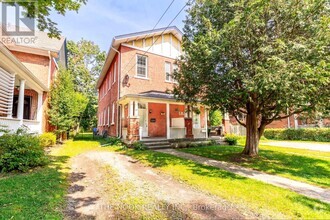 Building Photo - 170 Bagot St