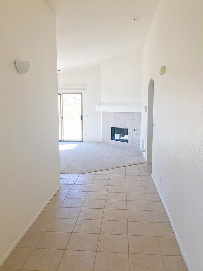 Building Photo - 12417 Avenida Alta Loma