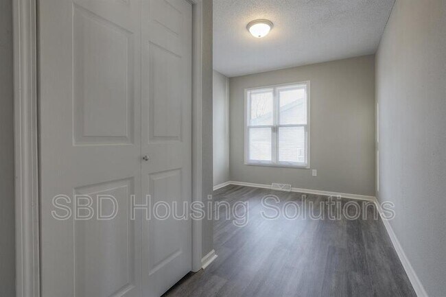 Foto del edificio - 1005 S Scott Ave