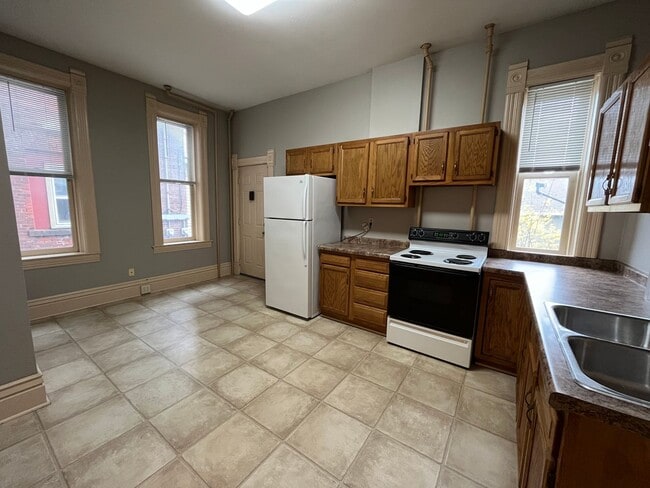 Building Photo - 1513-1515 John Ave