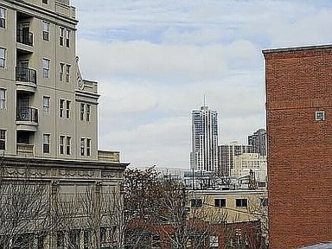 Building Photo - 1050 Cherokee St