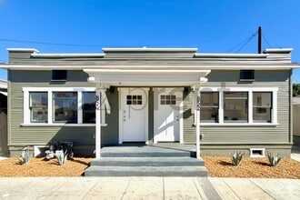 Building Photo - 854 Orange Ave