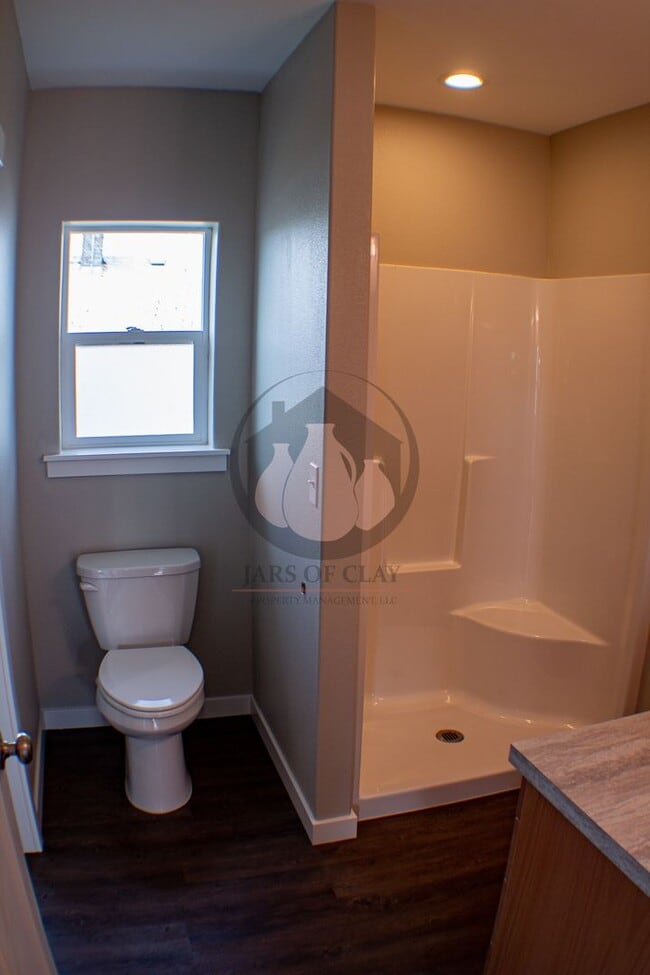 Building Photo - One Bedroom Duplex in Stayton-Coming avail...