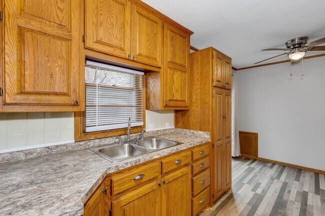 Foto del edificio - Nicely updated home in the heart of Wichita!