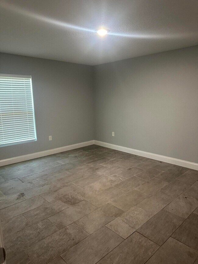 Foto del edificio - 4445 Alpine Ln