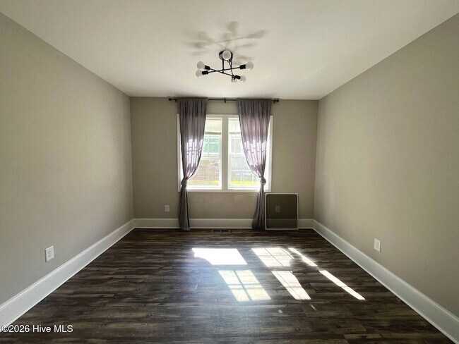 Foto del edificio - 203 S Pine St