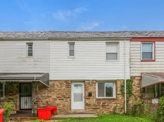 Building Photo - 4928 Edgemere Ave