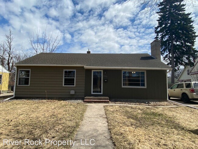 Foto del edificio - 3 br, 1 bath House - 1314 4th Street South