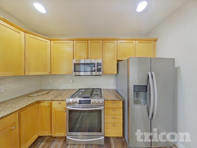 Foto del edificio - 2525 W 10th St