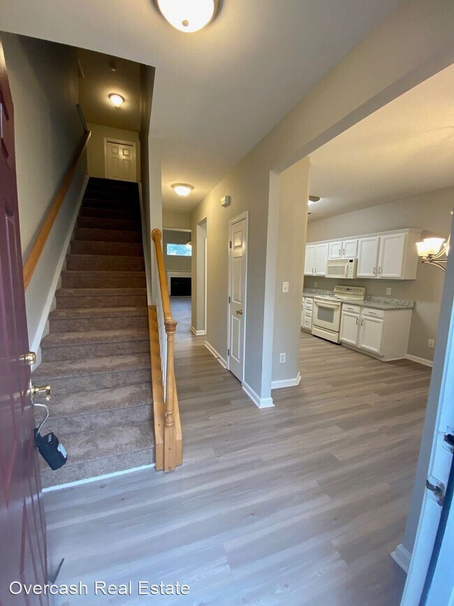 Building Photo - 3 br, 2.5 bath House - 4221 Carl Parmer Dr