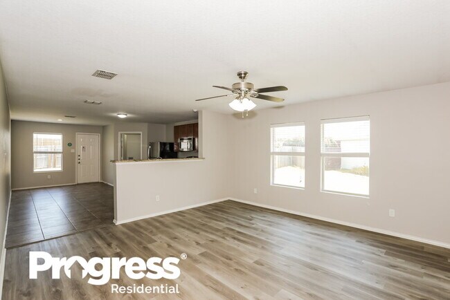 Building Photo - 1520 Castle Ridge Rd