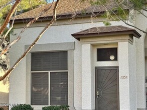 Building Photo - 4114 E Union Hills Dr