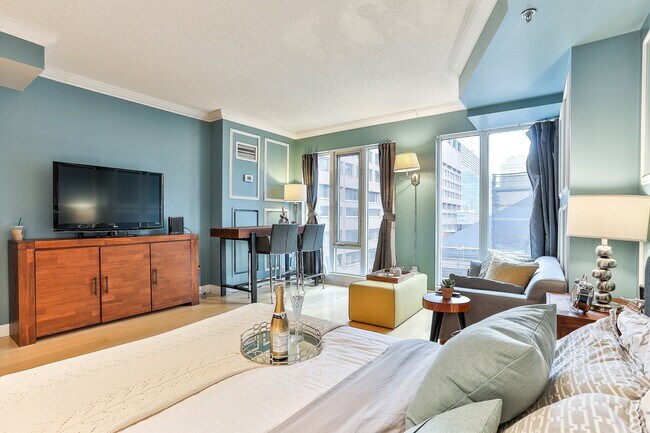 Photo du bâtiment - 210 Victoria St