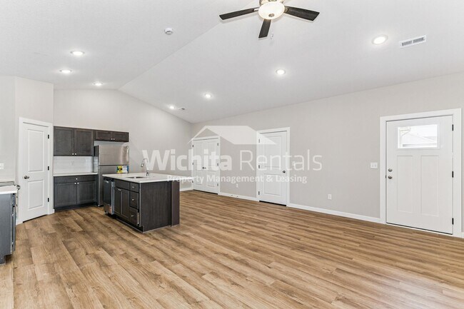 Foto del edificio - 622 Briarbrook