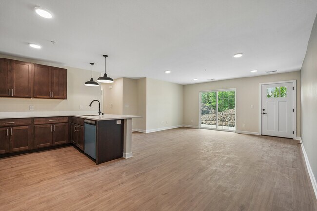 Building Photo - Marshview Apartments