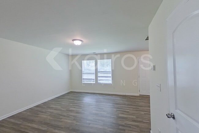 Building Photo - 232 Fox Chase Wy