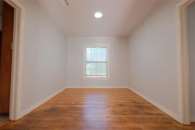 Foto del edificio - 2104 Kings Ave