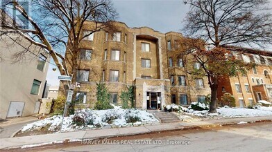 Building Photo - 316 Lonsdale Rd
