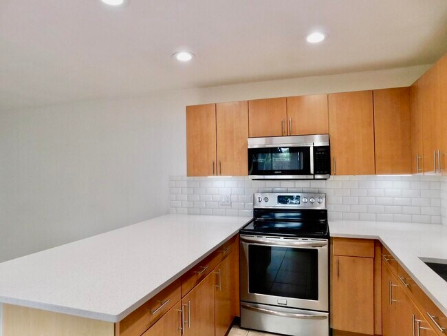 Building Photo - 4155 Turnberry Cir